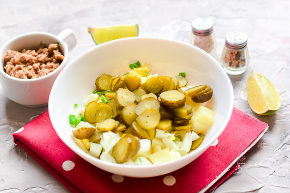 салат с тунцом и картофелем рецепт фото 4